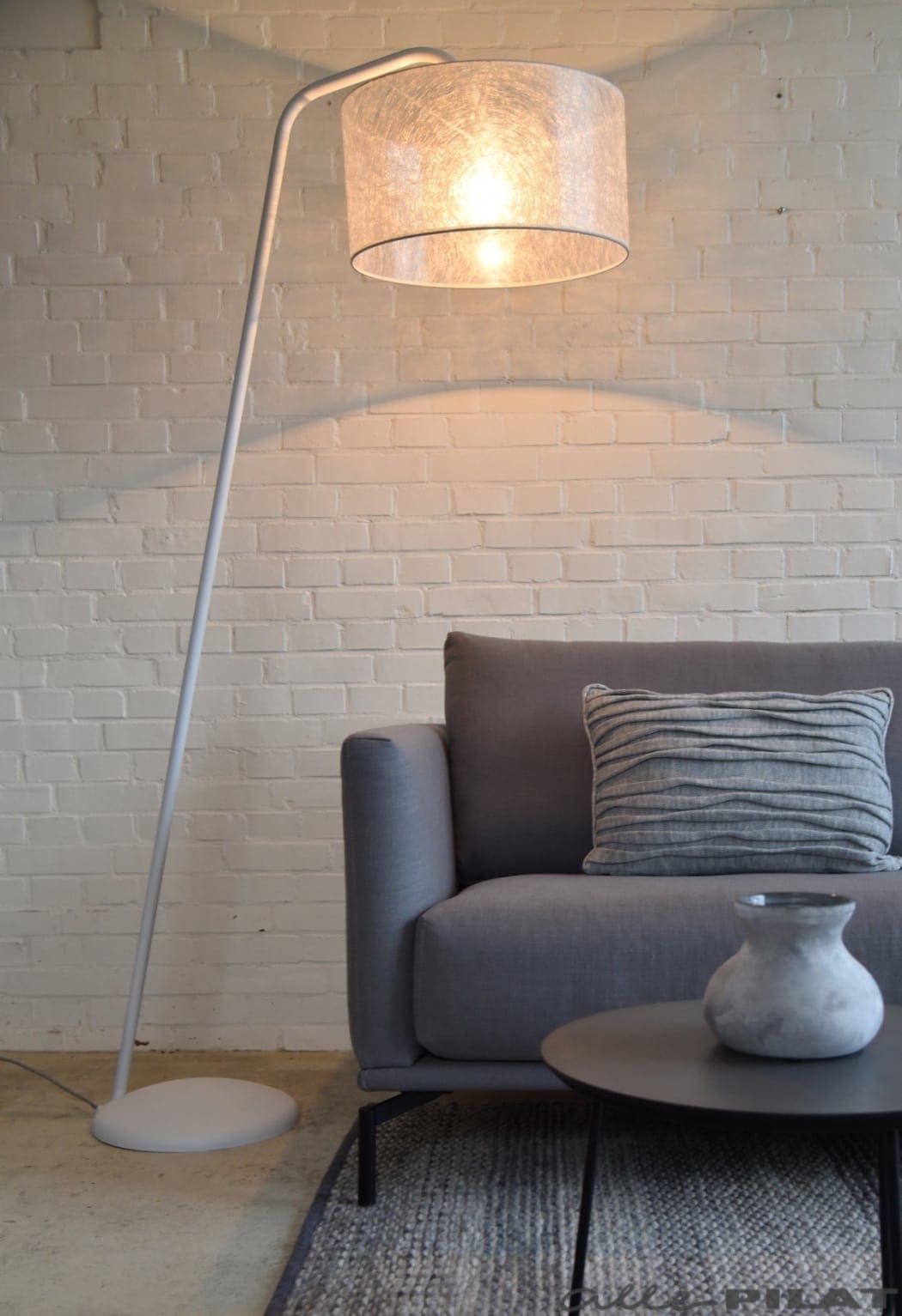 Witte vloerlamp Read