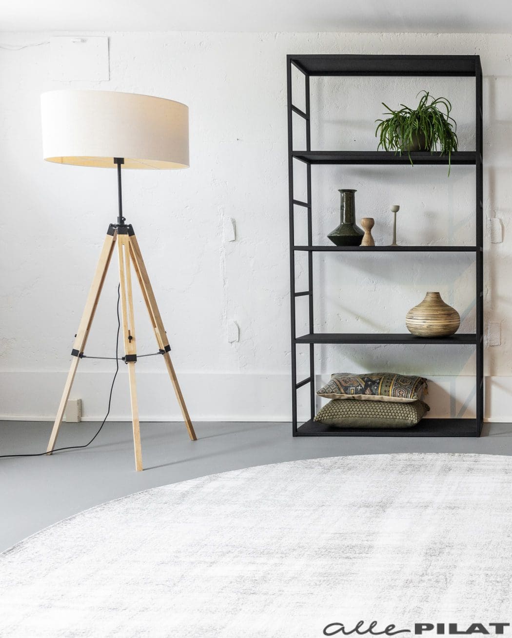Vloerlamp Darwin met houten poot